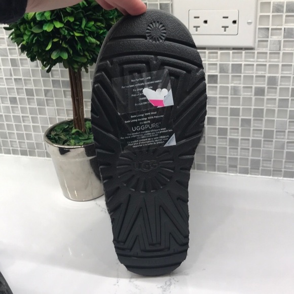 UGG NEW Woman’s Classic Cardy II Knit Boot - Picture 4 of 8